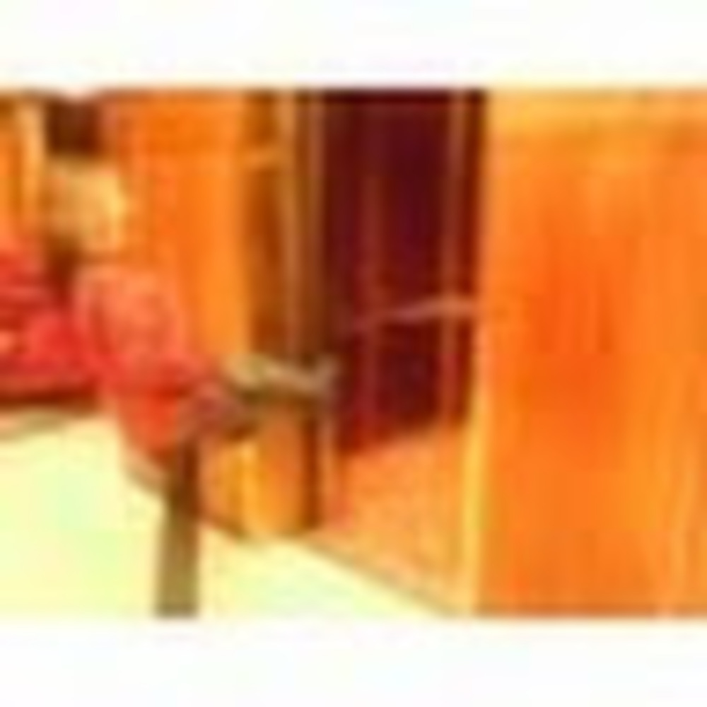 Meet your Posher, Jenny